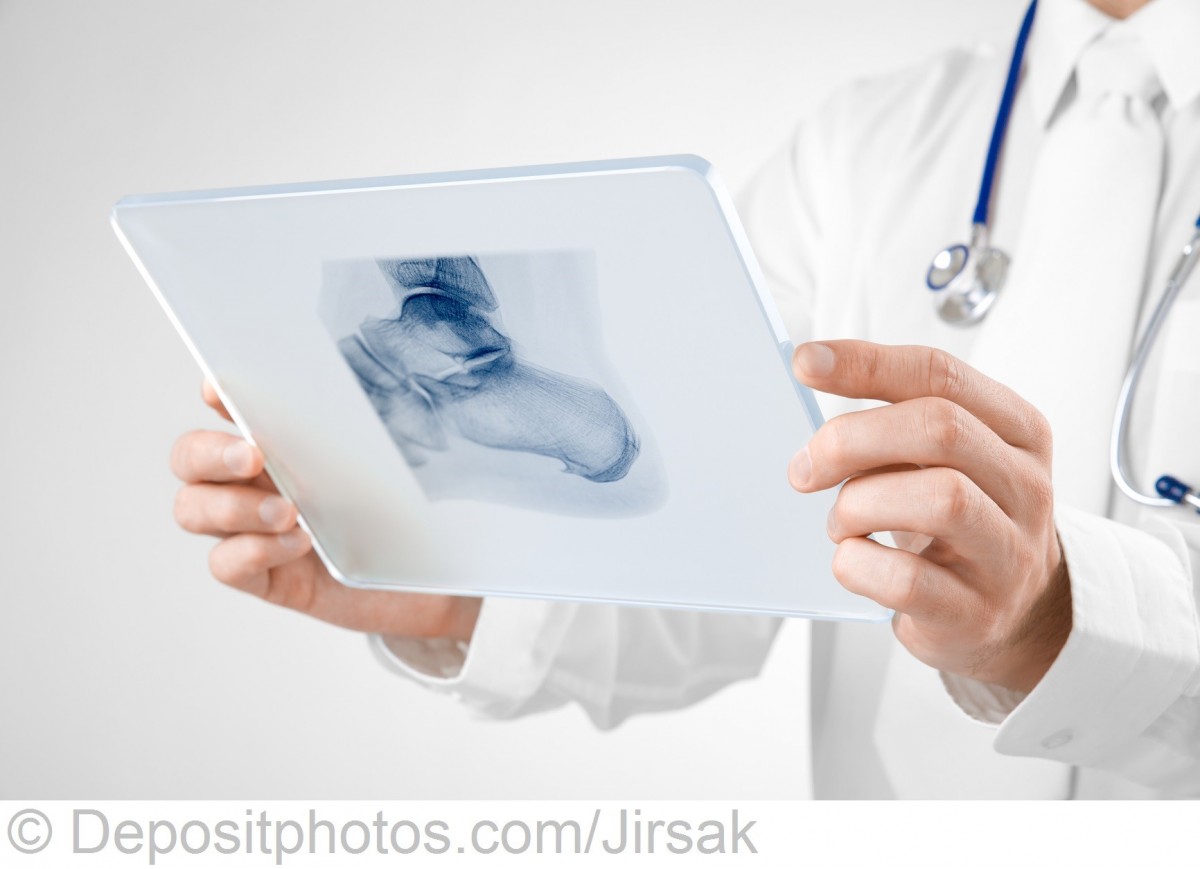 lekarz z x-ray — Zdjęcie stockowe
